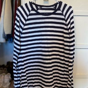 GAP men’s striped long sleeve tee shirt large